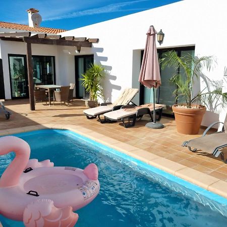 Beautiful Spacious Villa With Private Heated Pool In Lajares Eksteriør bilde