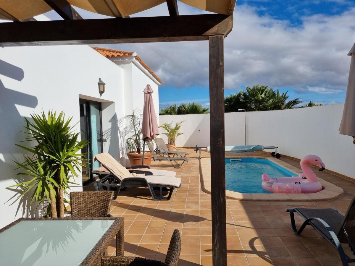 Beautiful Spacious Villa With Private Heated Pool In Lajares Eksteriør bilde